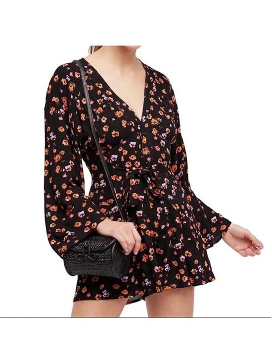 Bar III Dresses & Skirts - Bar III Floral Long Sleeve V Neck Mini Dress Size S Small